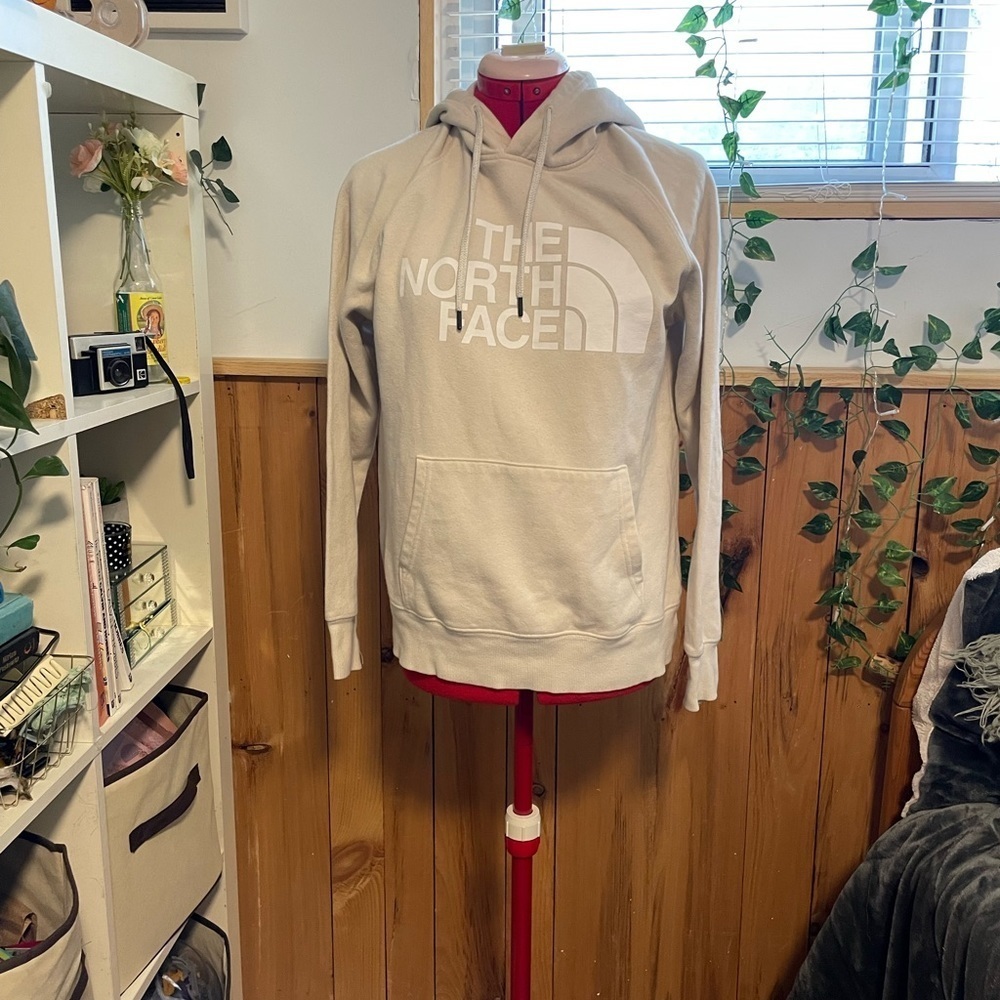 THE NORTH FACE cream hoodie size small in great  condition!